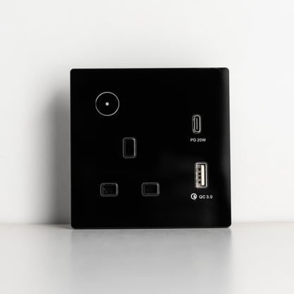 Smart Single Wall-Mount Socket With USB WI-Fi - Black